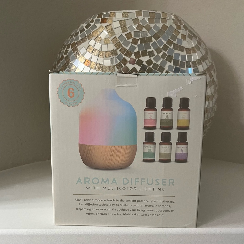 Mahli Aroma Diffuser with Multicolor Lighting - Picture 2 of 2
